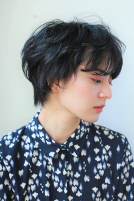 ナチュラル黒髪ショート