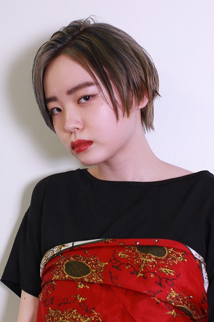 グレージュショート