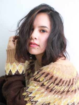 ナチュラルなミディアムスタイル