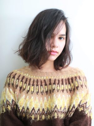 ナチュラルなミディアムスタイル