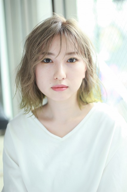 ライムイエロー